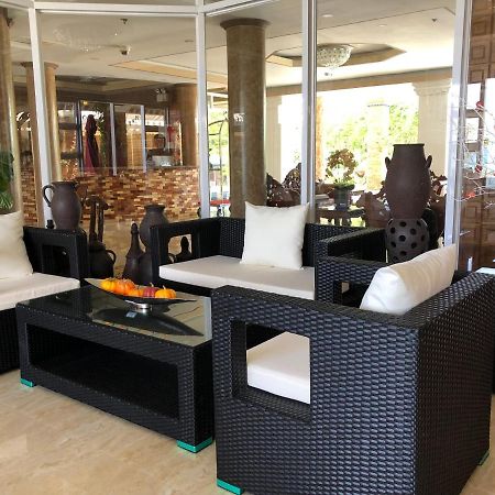 סן חואן Em Royalle Hotel & Beach Resort מראה חיצוני תמונה