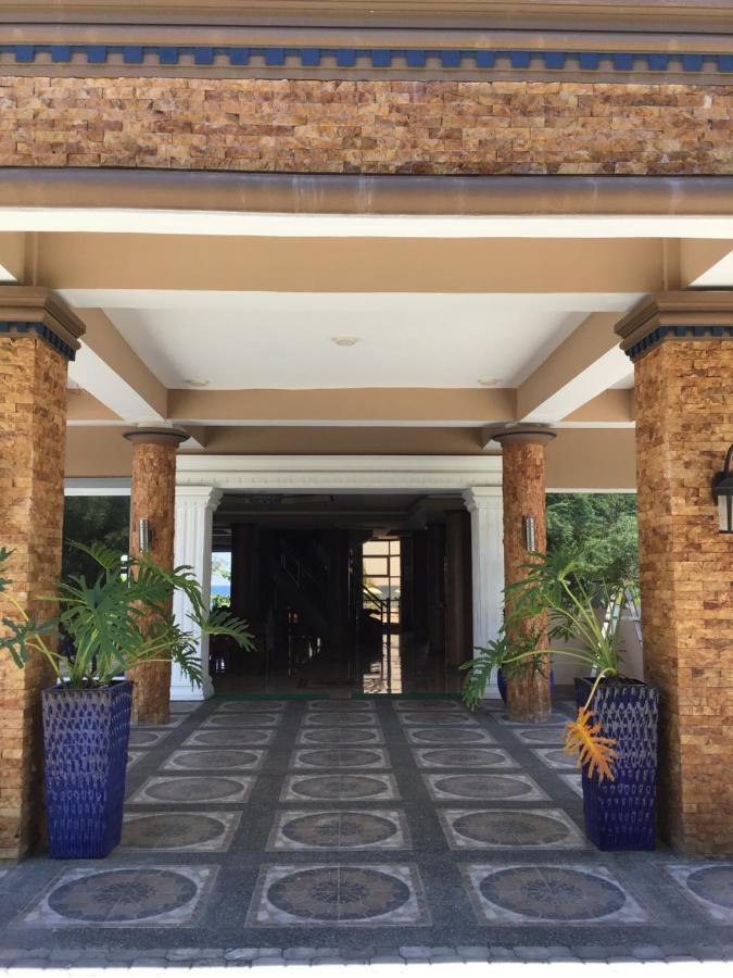 סן חואן Em Royalle Hotel & Beach Resort מראה חיצוני תמונה