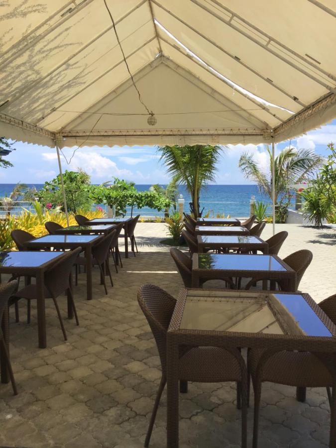 סן חואן Em Royalle Hotel & Beach Resort מראה חיצוני תמונה