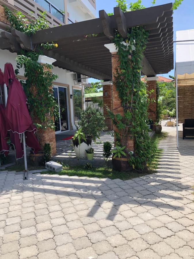 סן חואן Em Royalle Hotel & Beach Resort מראה חיצוני תמונה