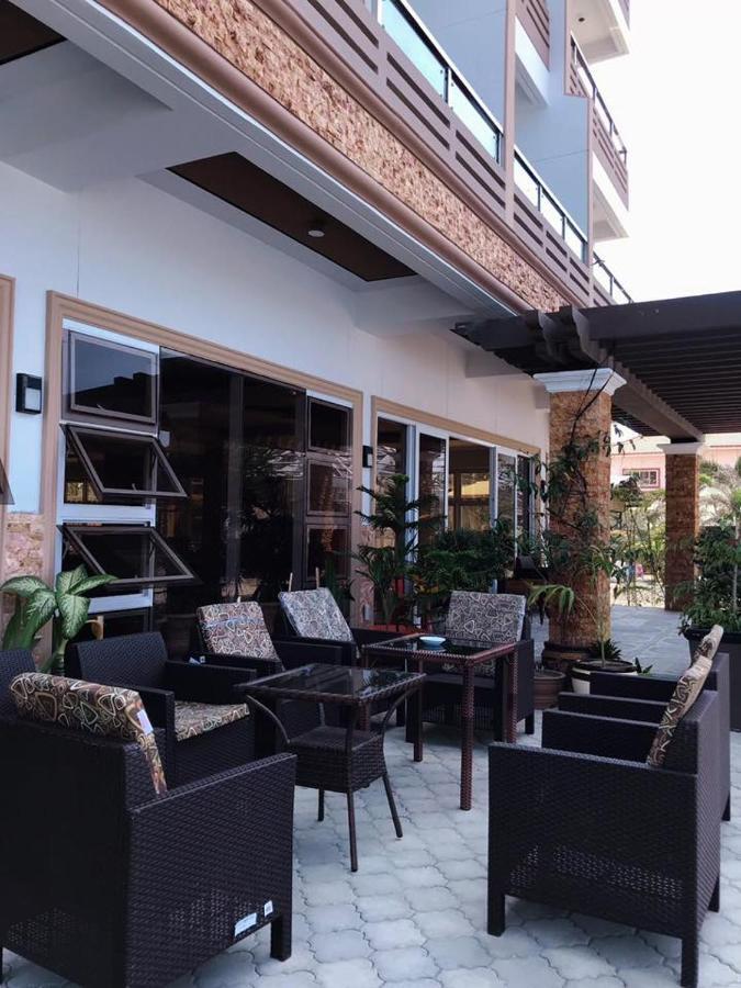 סן חואן Em Royalle Hotel & Beach Resort מראה חיצוני תמונה
