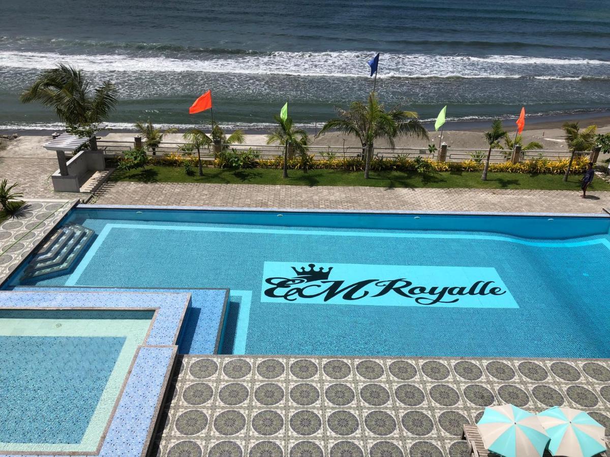 סן חואן Em Royalle Hotel & Beach Resort מראה חיצוני תמונה