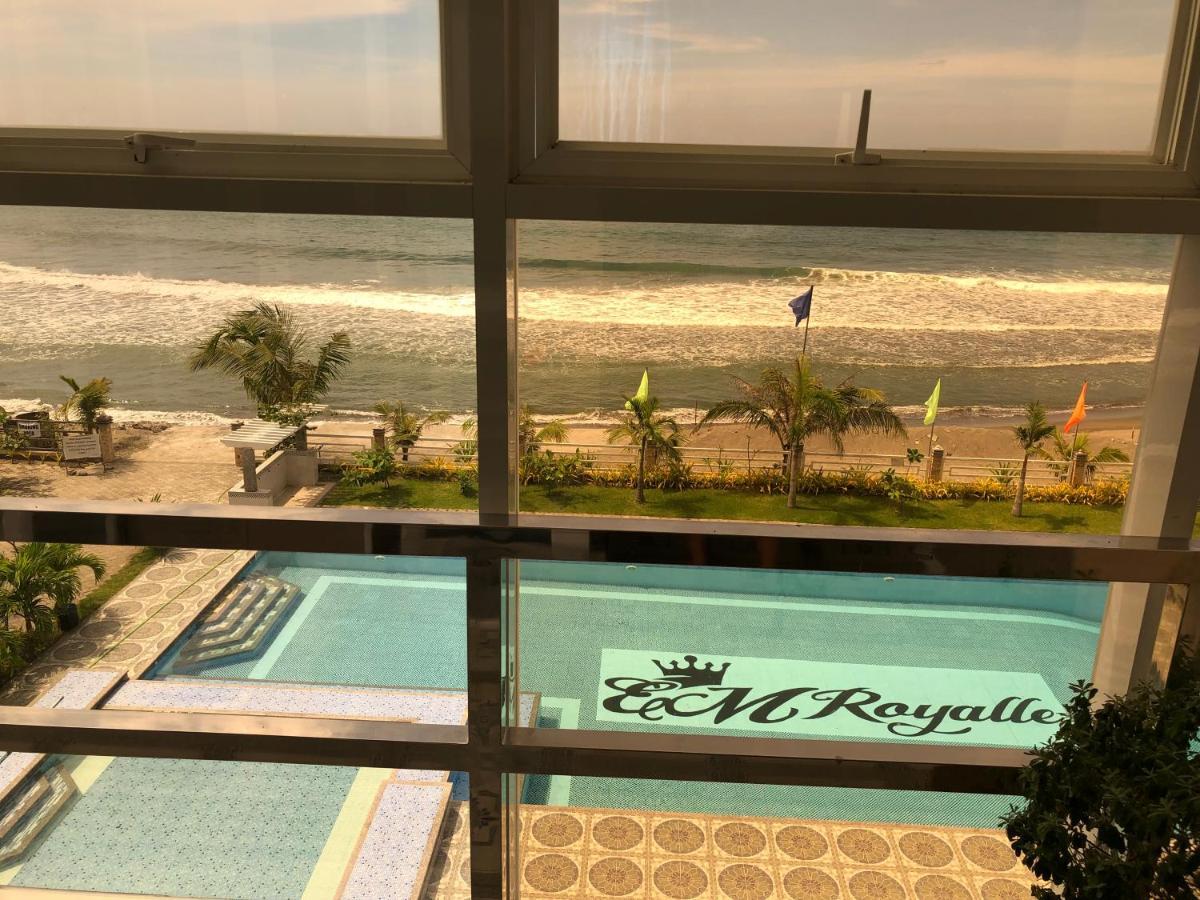 סן חואן Em Royalle Hotel & Beach Resort מראה חיצוני תמונה